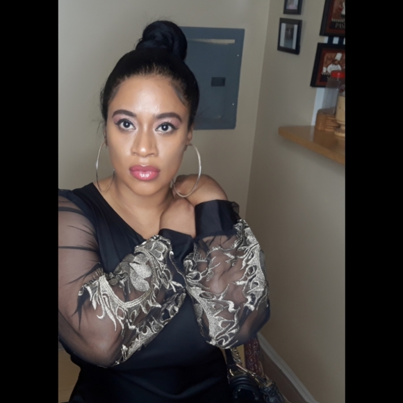 BOLD EMBROIDERY LB DRESS - Picture 4 of 4